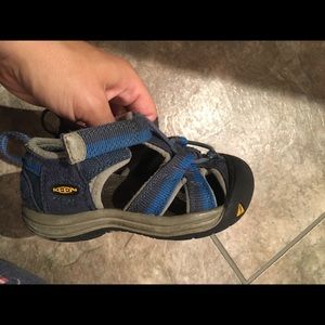 Keens Sandals size 7